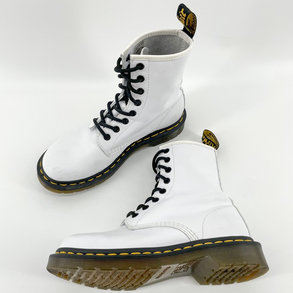 Dr. Martens Women’s 1460 Patent Leather Lace Up Boots White Lucido US 6